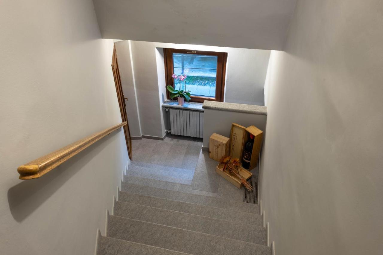 Alla Torre - Nel Cuore Del Borgo Storico Castagnole delle Lanze Exterior foto